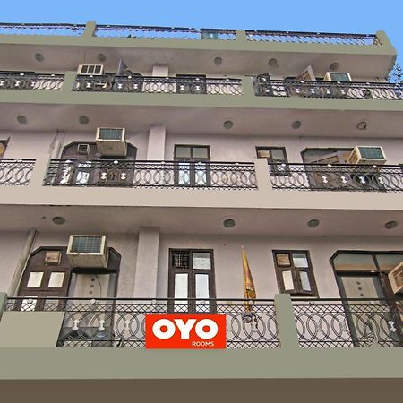 Flagship Hotel Decent Stay Near Pvr Vikaspuri Delhi New Delhi Buitenkant foto
