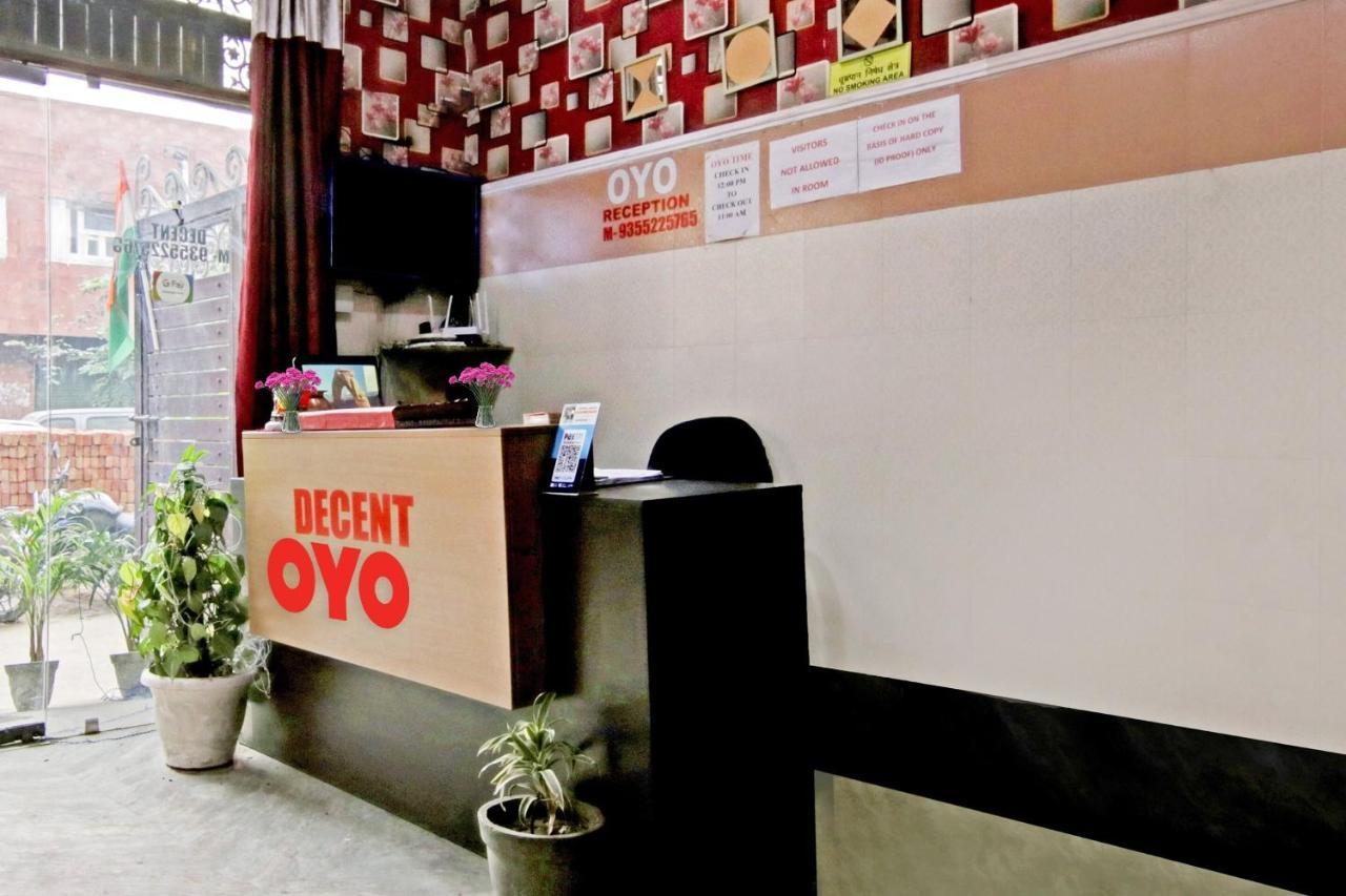 Flagship Hotel Decent Stay Near Pvr Vikaspuri Delhi New Delhi Buitenkant foto