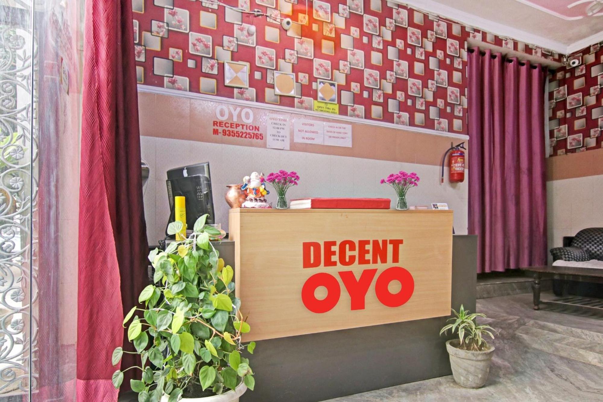 Flagship Hotel Decent Stay Near Pvr Vikaspuri Delhi New Delhi Buitenkant foto