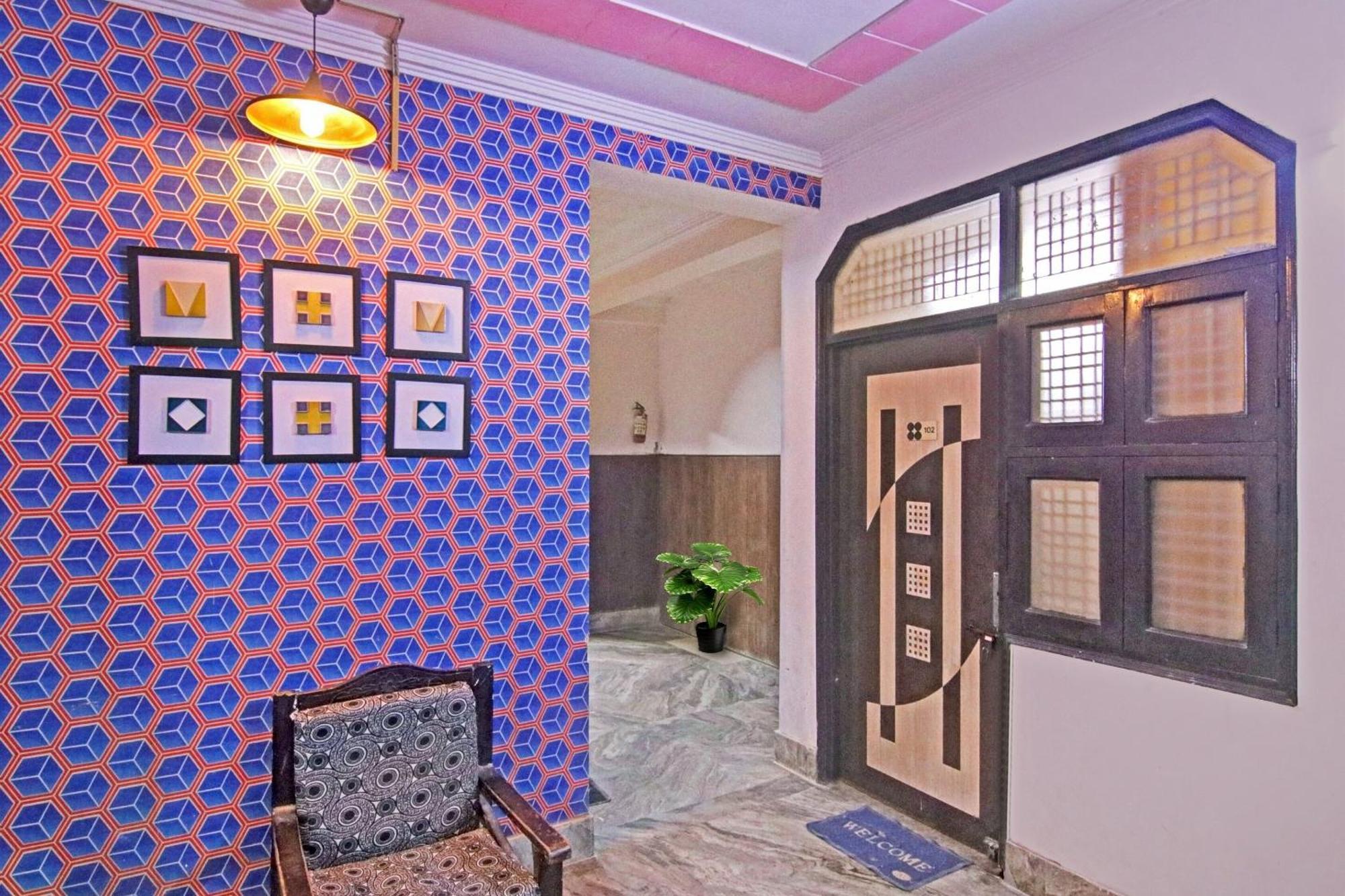 Flagship Hotel Decent Stay Near Pvr Vikaspuri Delhi New Delhi Buitenkant foto